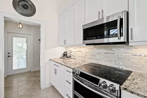210 Cape Pointe Cir, Jupiter, FL 33477 photo 5