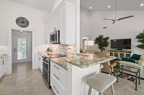210 Cape Pointe Cir, Jupiter, FL 33477 photo 10