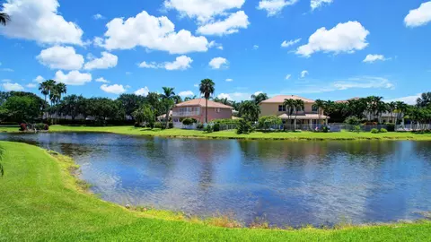6574 Stonehurst Cir, Lake Worth, FL 33467