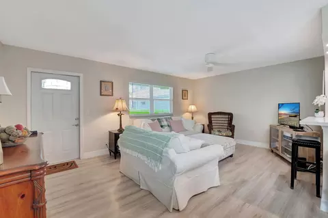 582 Monaco M, Delray Beach, FL 33446