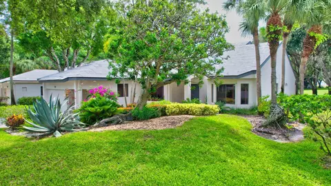 69 Bristol Dr, Boynton Beach, FL 33436