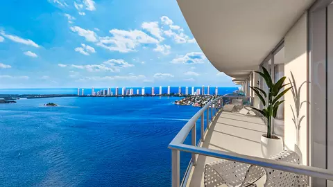 220 Lake Shore Dr #2417, Lake Park, FL 33403