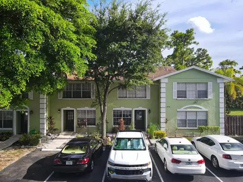 5112 Society Pl W #G, West Palm Beach, FL 33415