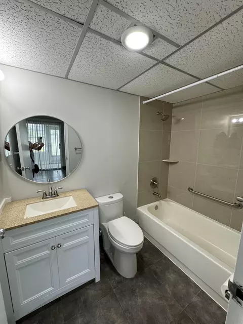 195 Brittany E, Delray Beach, FL 33446 photo 10