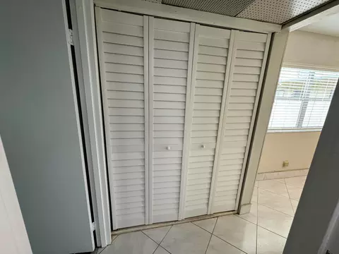 195 Brittany E, Delray Beach, FL 33446 photo 6