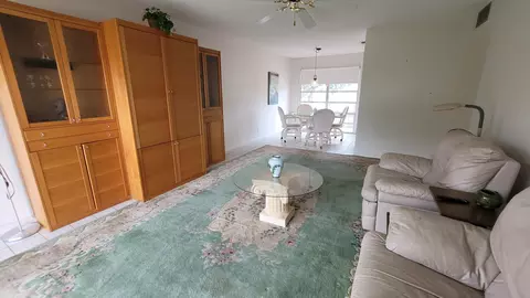 2 Golfs Edge #F, West Palm Beach, FL 33417