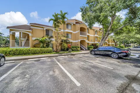 2607 NW 33rd #2109, Oakland Park, FL 33309