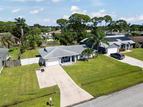 1167 SE Proctor Ln, Port Saint Lucie, FL 34983