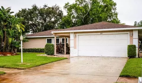 107 Timber Run W, Riviera Beach, FL 33407