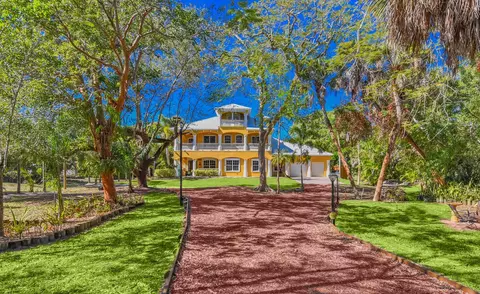 8053 S Indian River Dr, Fort Pierce, FL 34982