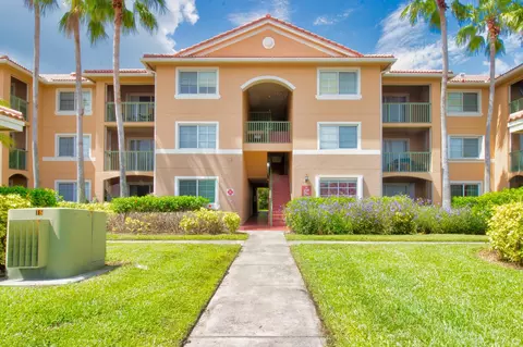 3789 NW Mediterranean Ln #106, Jensen Beach, FL 34957