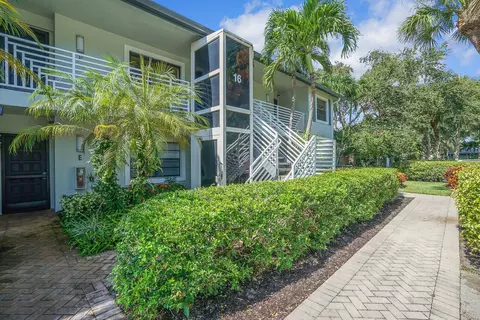 16 Southport Ln #H, Boynton Beach, FL 33436