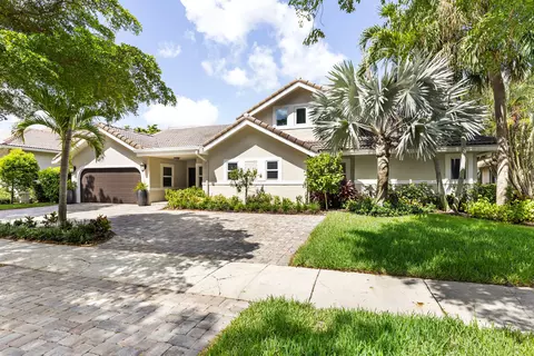 915 Parkside Cir N, Boca Raton, FL 33486