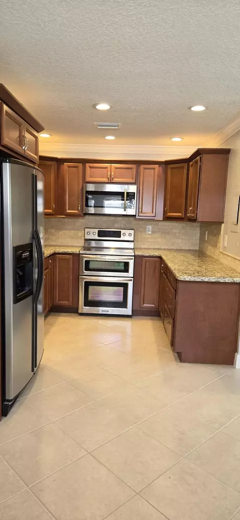184 Burgundy D, Delray Beach, FL 33484