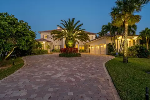 22652255 Seaside St, Vero Beach, FL 32963