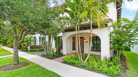 1006 Faulkner Ter Ter, Palm Beach Gardens, FL 33418