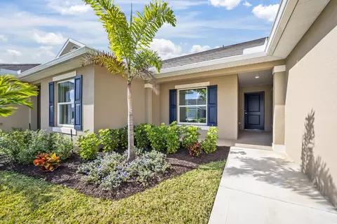 5159 Modeno St, Fort Pierce, FL 34951