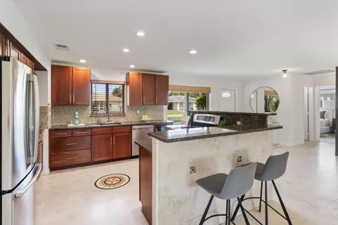 6 W Windsor Rd W, Jupiter, FL 33469 photo 10