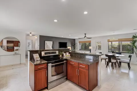 6 W Windsor Rd W, Jupiter, FL 33469 photo 12