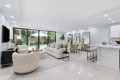 800 N Ocean Blvd #8, Delray Beach, FL 33483