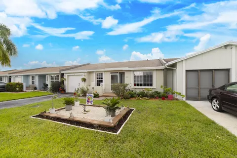 400 Lakewood Cir #D, Margate, FL 33063
