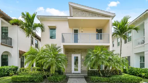 1030 Faulkner Ter, Palm Beach Gardens, FL 33418