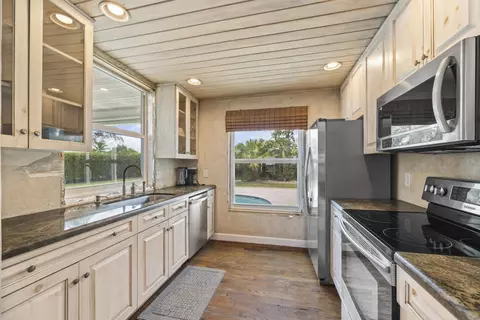 83 Fairview W, Tequesta, FL 33469 photo 7