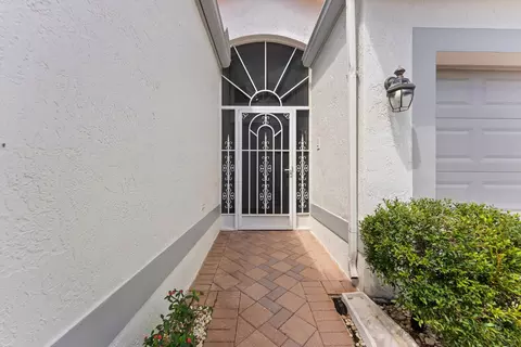10434 Utopia Cir E, Boynton Beach, FL 33437 photo 3