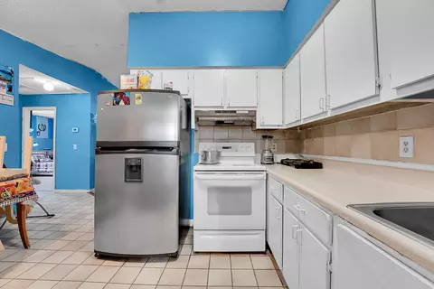 2918 SE Amherst St, Stuart, FL 34997 photo 7