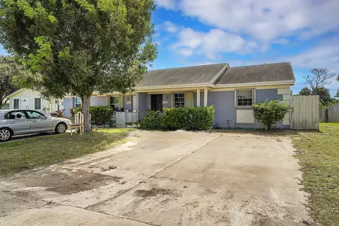 2918 SE Amherst St, Stuart, FL 34997