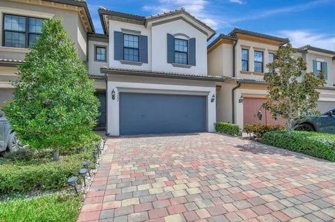 4782 San Fratello Cir, Lake Worth, FL 33467