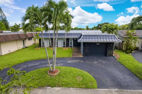 2121 N 56th Ave, Hollywood, FL 33021