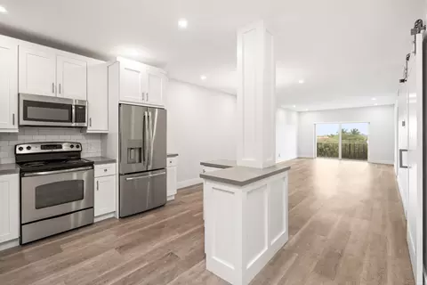 208 S S Lakeside Dr #402, Lake Worth, FL 33460