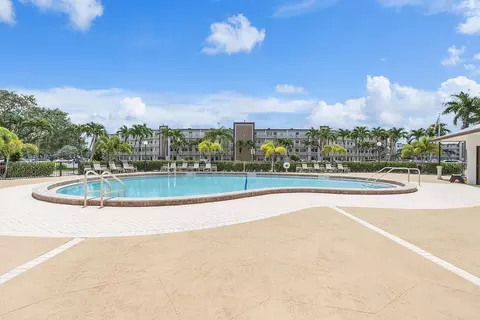 1021 Guildford B #1021, Boca Raton, FL 33434