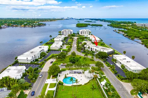 2185 Ibis Isle Rd #10, Palm Beach, FL 33480