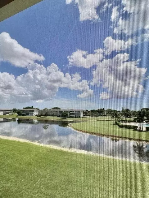 208 Preston E, Boca Raton, FL 33434 photo 9