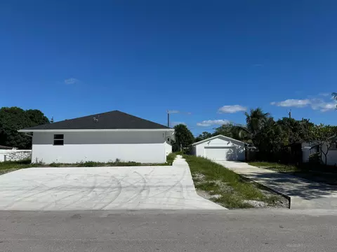 820 Summer St, Lake Worth, FL 33461