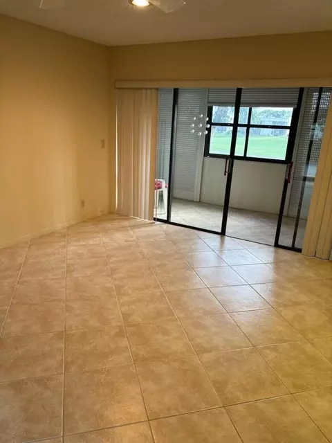 26 Capri A, Delray Beach, FL 33484 photo 3
