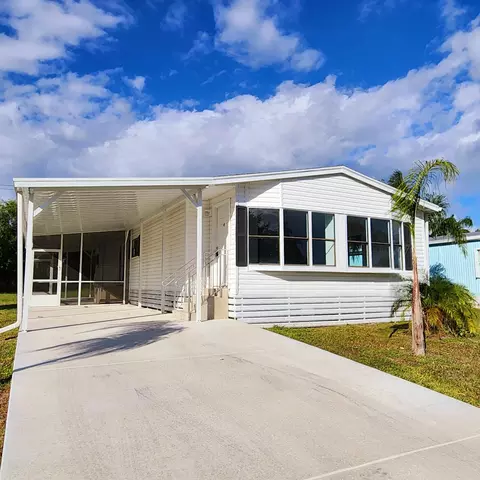 188 W Caribbean, Port Saint Lucie, FL 34952