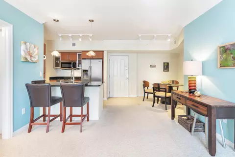 600 S Dixie Hwy #702, West Palm Beach, FL 33401