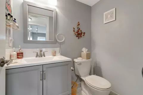 1082 Exeter E, Boca Raton, FL 33434 photo 17