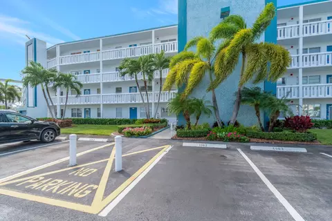 1082 Exeter E, Boca Raton, FL 33434 photo 3