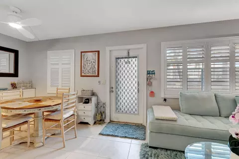 1082 Exeter E, Boca Raton, FL 33434 photo 5