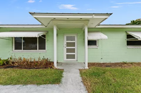 1154 Bayshore Dr, Fort Pierce, FL 34949