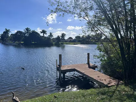 1295 NW 21st Ter, Delray Beach, FL 33445
