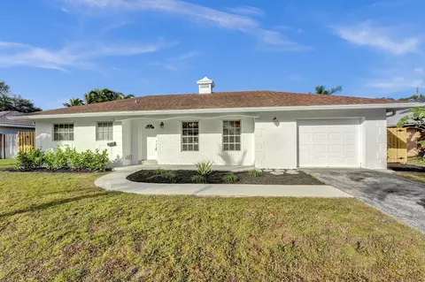 1069 SW 12th Rd, Boca Raton, FL 33486