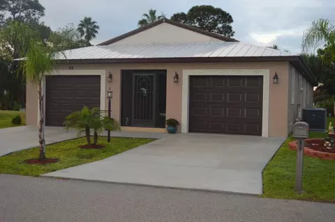 36 Monterey Way, Port Saint Lucie, FL 34952