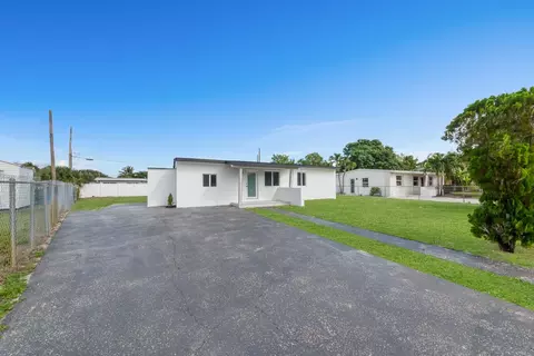 1308 NW 19th Ave, Fort Lauderdale, FL 33311
