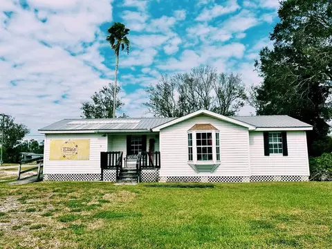 599 NW Avenue H, Moore Haven, FL 33471