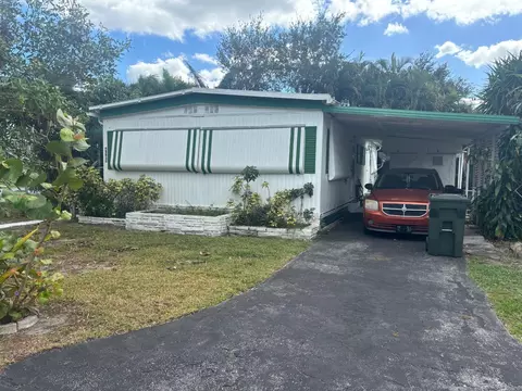4500 NW 69th St J1, Coconut Creek, FL 33073